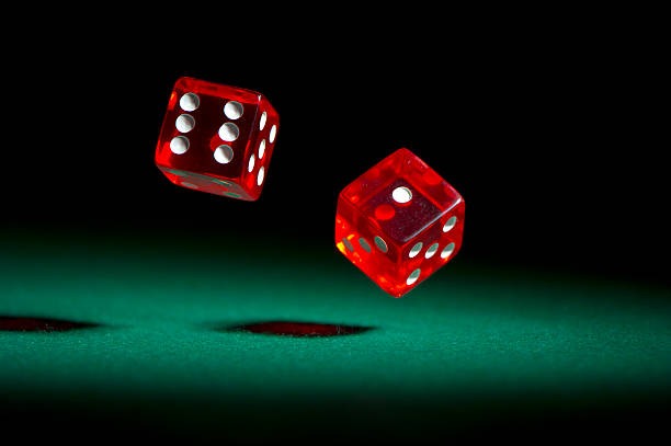 dorongtoto Android and iOS mobile interfaces displaying live dealer tables